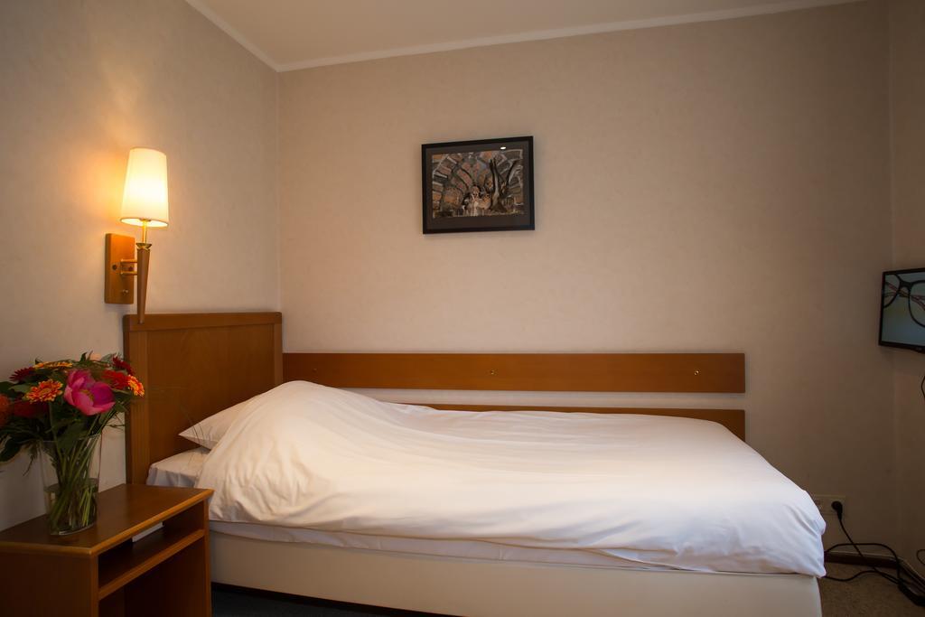 אלמן Landhotel De Hoofdige Boer מראה חיצוני תמונה